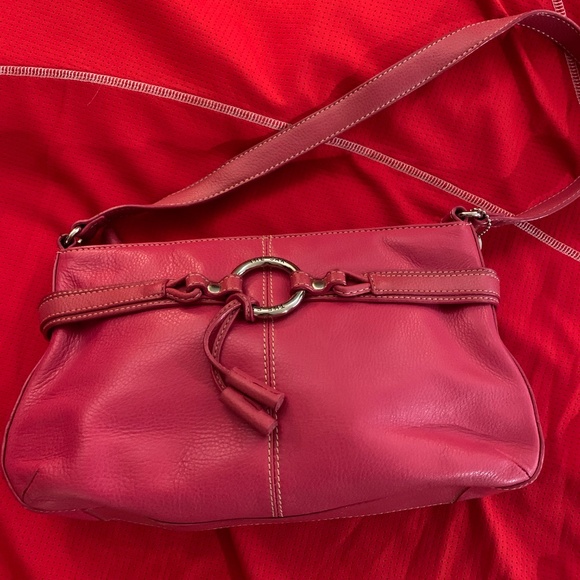 The Sak hot pink pebbled leather shoulder bag/purse - Picture 8 of 8